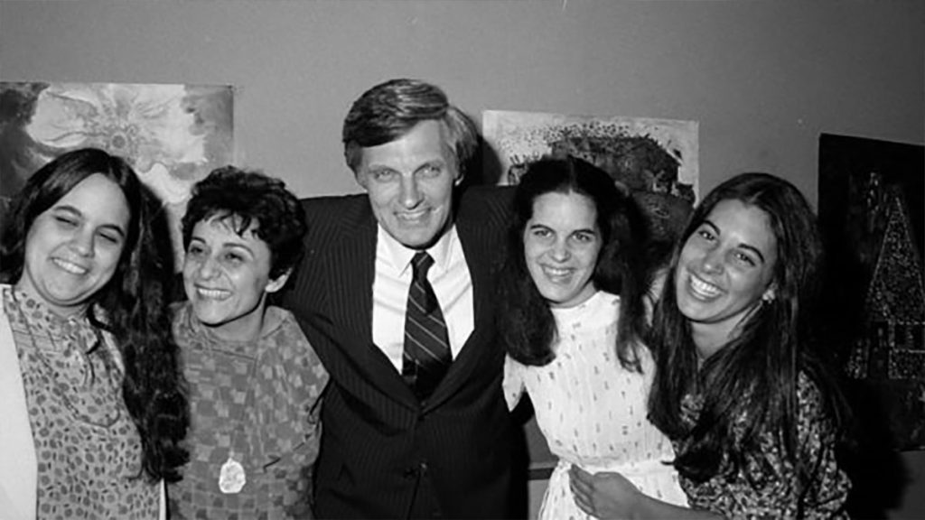 ‘M*A*S*H’ star Alan Alda overcame childhood struggles, now battles Parkinson’s
